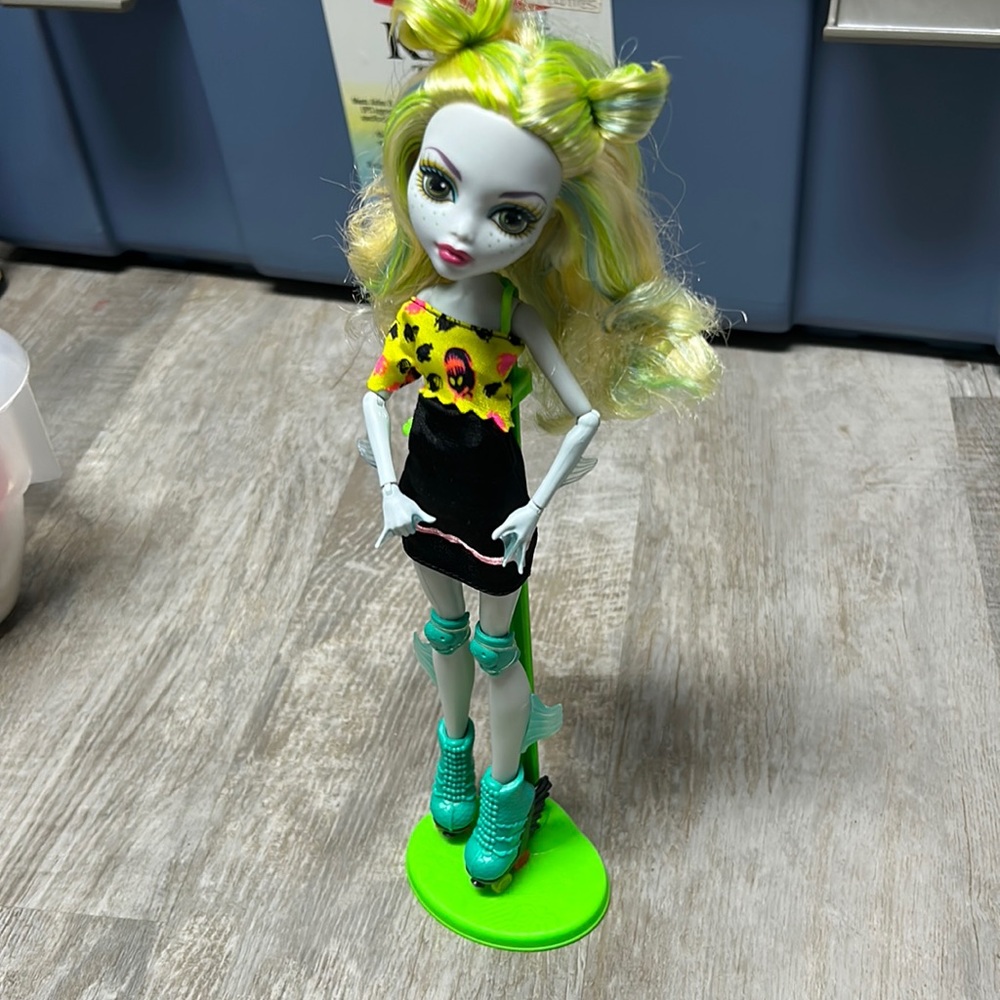 Monster High Skulltimate Roller Maze Lagoona Blue Doll with Stand
